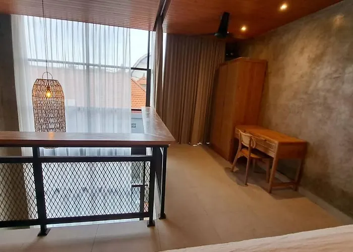 New! Man Cave Industrial Loft At Central Berawa チャングー