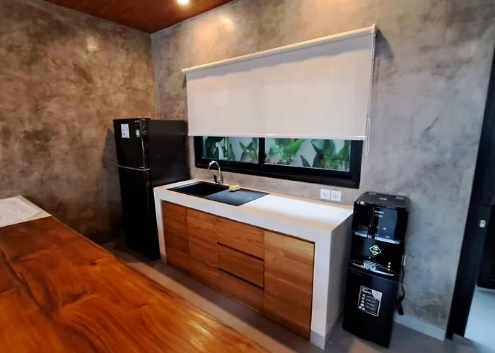 ヴィラ New! Man Cave Industrial Loft At Central Berawa チャングー