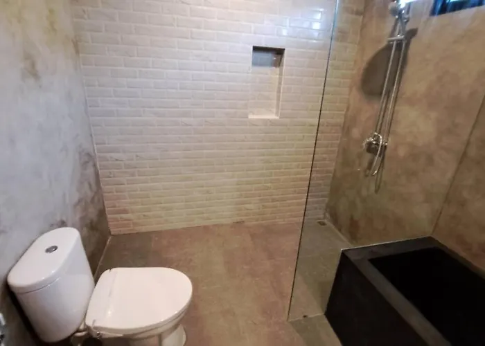 New! Man Cave Industrial Loft At Central Berawa チャングー